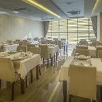 Park Square 3*