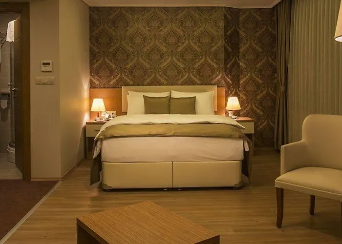 Park Square Hotel 3*